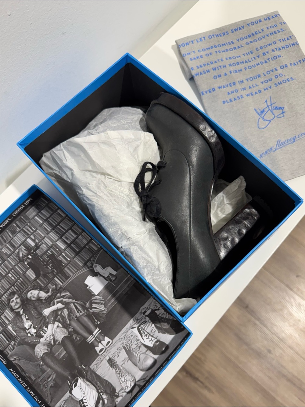John Fluevog Leather Lace-Up Chunky Platform Heels .. new in box never worn . - Picture 8 of 9